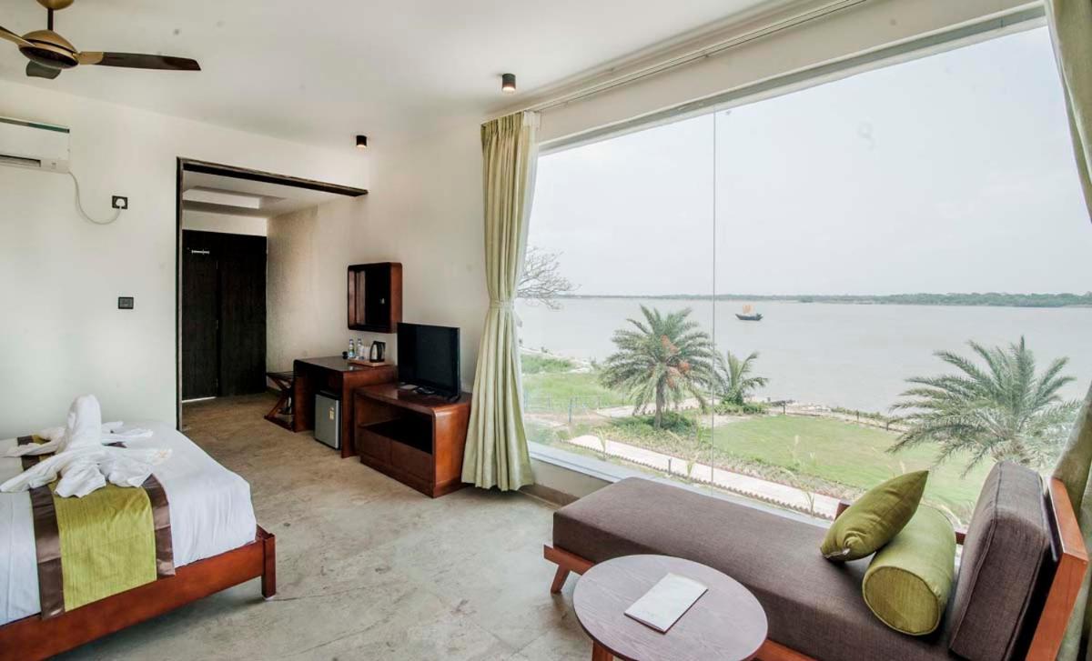 Hotel Sonar Bangla Taki Hasnabad Exterior photo