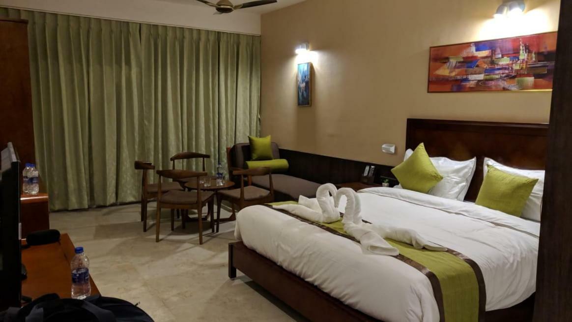 Hotel Sonar Bangla Taki Hasnabad Exterior photo